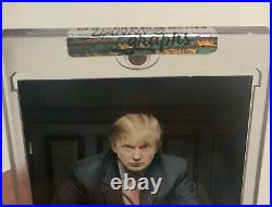 2005 Comic Images The Apprentice Donald Trump Auto Signed Trading Card #1 DG COA