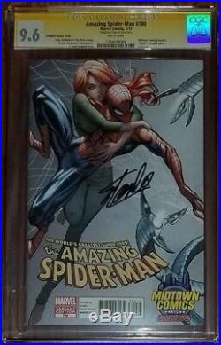 AMAZING SPIDER-MAN #700 (Autographed by Stan Lee) Death of Peter Parker CGC 9.6