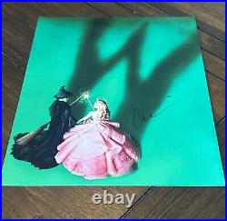 ARIANA GRANDE. Wicked's Galinda SIGNED 8x10 with Photo Proofs Autograph Rare