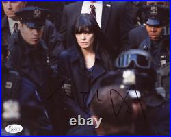 Angelina Jolie Signed Autographed'SALT' 8x10 Photo EXACT Proof JSA B