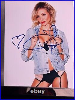 Cameron Diaz Autographed 8 10 w. COA from MEMORY LANE