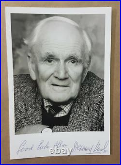 Desmond Llewellyn Autographed Photo 8x10 Movie Actor Film 007 James Bond