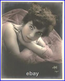 Dorothy Abril (d. 1977) Signed Autographed Vintage 8x10 Photo Dorothy Abril (d. 1977) Signed Autographed Vintage 8x10 Photo