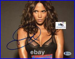 HALLE BERRY AUTOGRAPH SIGNED 8x10 PHOTO BECKETT BAS