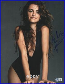 Hot Sexy Penelope Cruz Signed 11x14 Photo Authentic Autograph Beckett Hologram 5