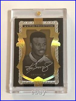 Ken Griffey Jr On Card Auto 1/20 Master Collection All Time Greats SSP Autograph