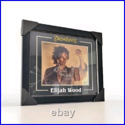 LORD OF THE RINGS Elijah Wood Signed Autographed 11x14 Photo Beckett BAS