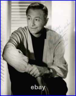 Robert Young Autographed Inscribed Photograph