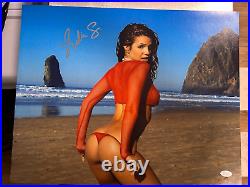 Sexy Vida Guerra Autographed 16 20 w JSA COA