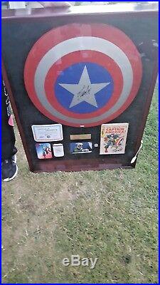 Signed Stan Lee Captain America Comic 1969 W SHIELD DC COMICS MARVEL AUTOGRAPHED