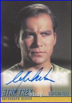 Star Trek ToS H & V William Shatner as Captain Kirk A269 Auto Card
