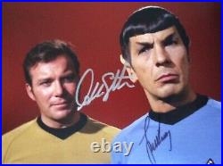 Star Trek William Shatner Signed 8-10 Coa Leonard Nimoy