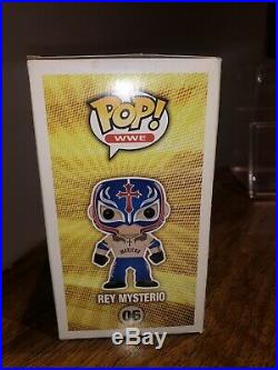 WWE funko pop signed autographed Rey Mysterio